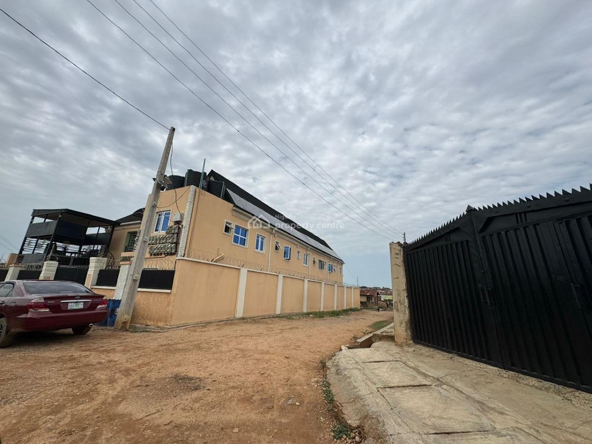 29 Room Hostel, Apete Ibadan Polytechnic Area, Oyo State, Ibadan, Oyo, Hostel for Sale