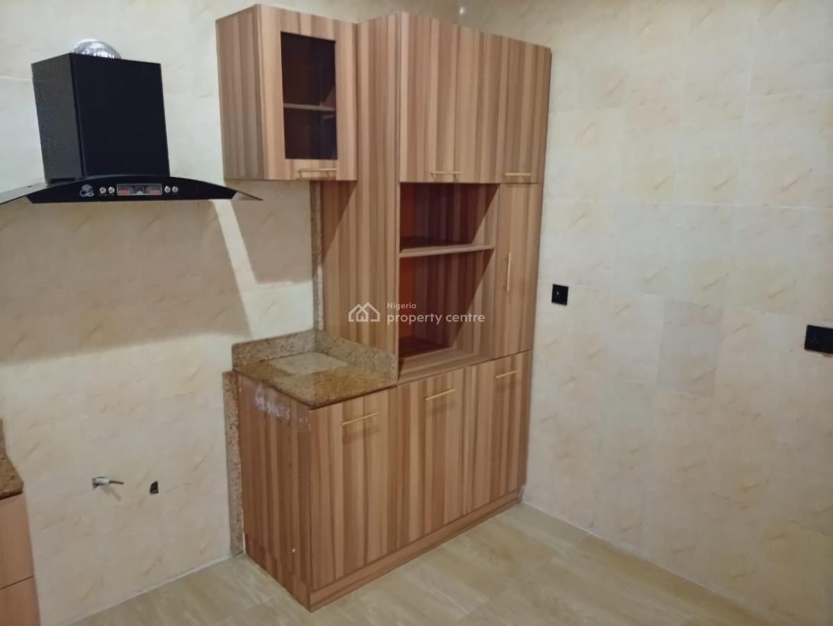 Well Furnished 3 Bedroom Apartment, Off Admiralty Way, Lekki Phase 1, Lekki, Lagos, Flat / Apartment for Rent