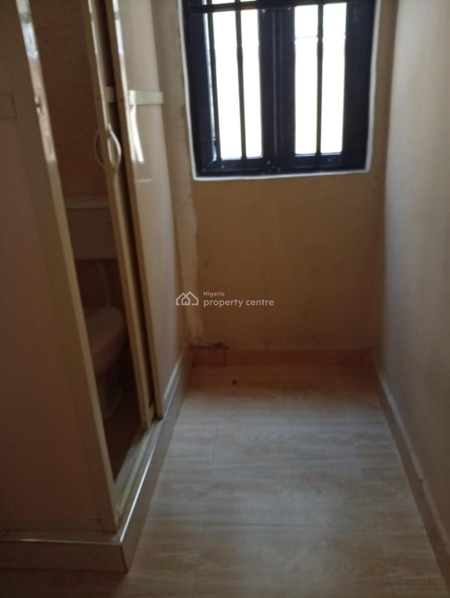 Well Furnished 3 Bedroom Apartment, Off Admiralty Way, Lekki Phase 1, Lekki, Lagos, Flat / Apartment for Rent