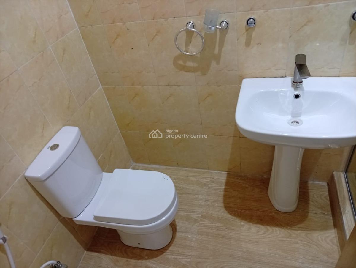 Well Furnished 3 Bedroom Apartment, Off Admiralty Way, Lekki Phase 1, Lekki, Lagos, Flat / Apartment for Rent