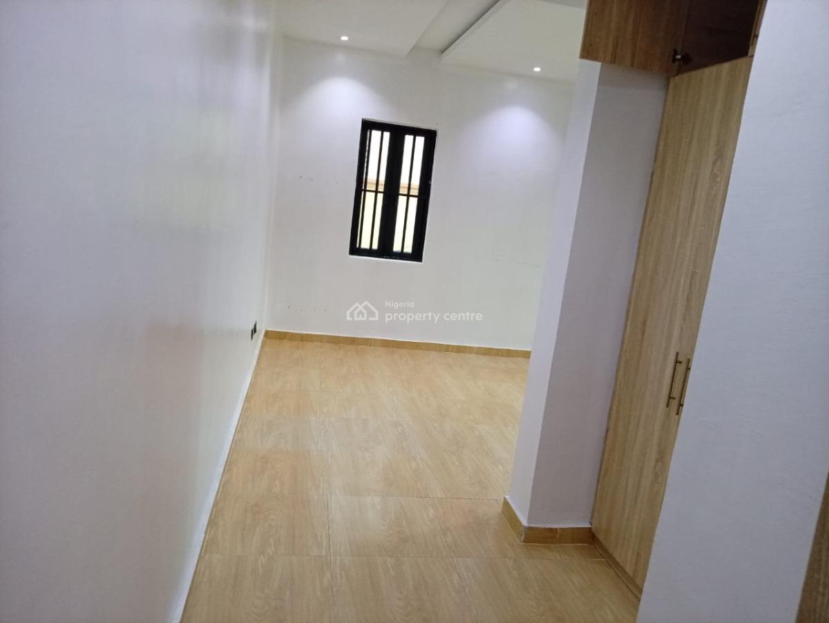 Well Furnished 3 Bedroom Apartment, Off Admiralty Way, Lekki Phase 1, Lekki, Lagos, Flat / Apartment for Rent