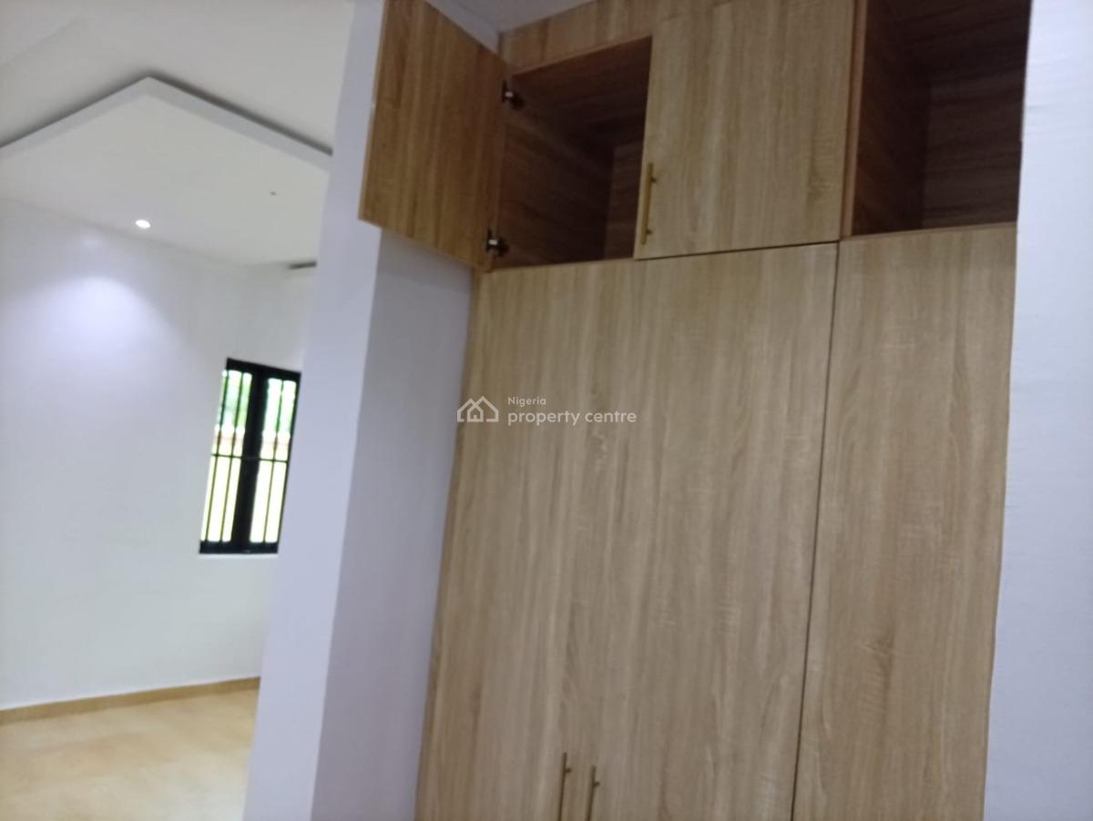 Well Furnished 3 Bedroom Apartment, Off Admiralty Way, Lekki Phase 1, Lekki, Lagos, Flat / Apartment for Rent