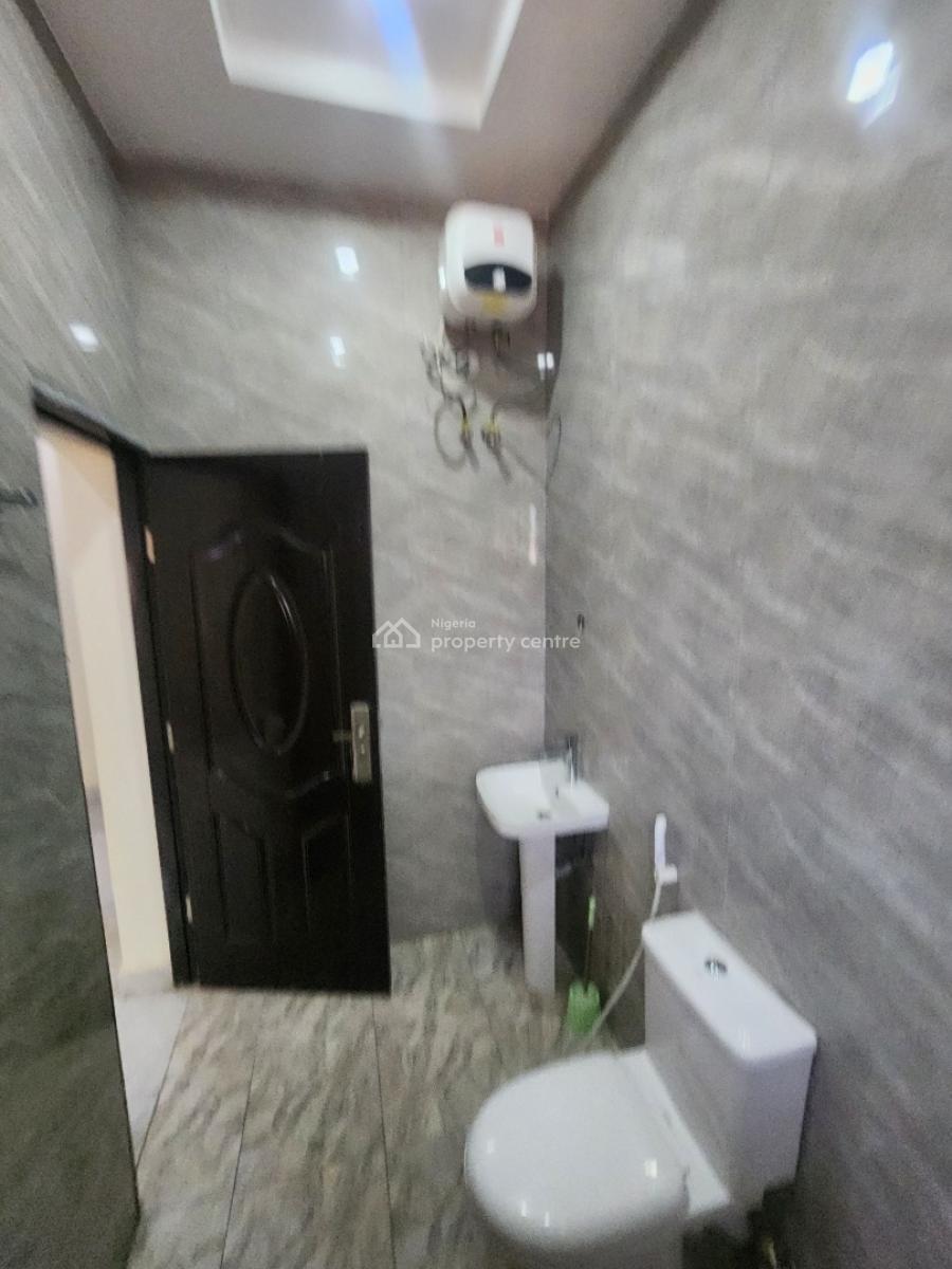 Luxury Two Bedroom Block of Flat, News Engineering Dawaki, Dawaki, Gwarinpa, Abuja, Flat / Apartment for Rent