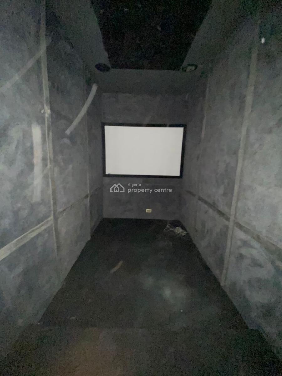 5 Bedroom, Osapa, Lekki, Lagos, Detached Duplex for Sale