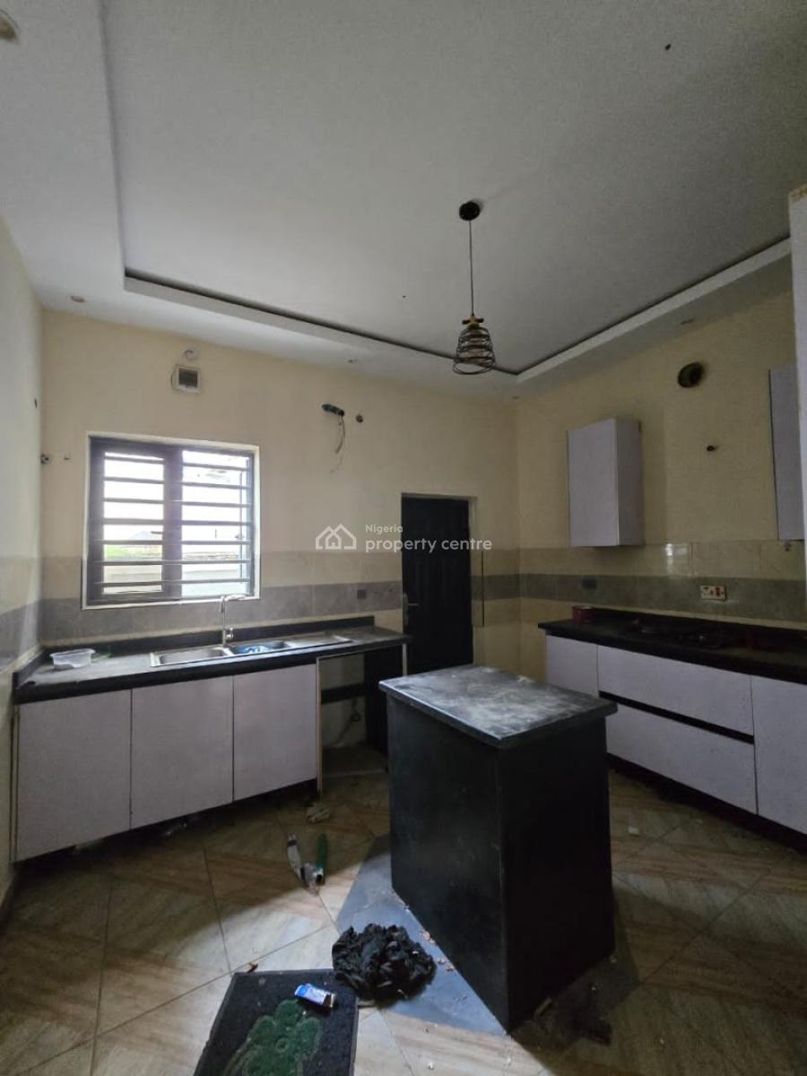 2 Bedroom Terrace Duplex, Omole Phase 2, Ikeja, Lagos, Terraced Duplex for Rent