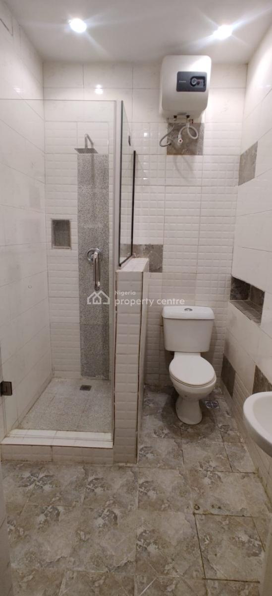 Nice 3  Bedroom Flat, Ikeja, Lagos, Flat / Apartment for Rent