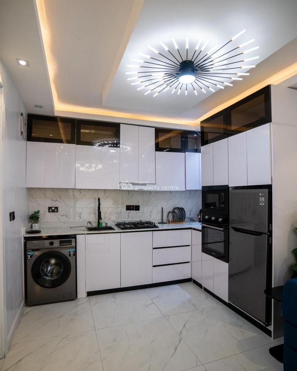 a Brand New Luxury 1 Bedroom with 2 Balconies, Ps5, Gym, Smart Door, Lekki Phase 1, Lekki, Lagos, Flat / Apartment Short Let