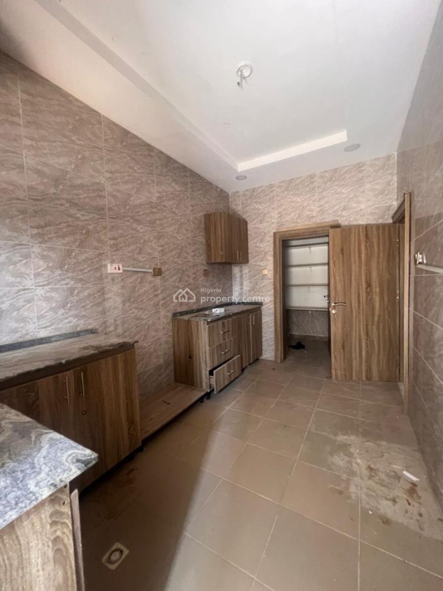 Well Built 2 Bedroom Apartment Airbnb Perfect, Gilmore, Jahi, Abuja, Flat / Apartment for Rent