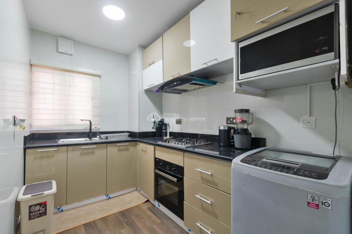 a Brand New Luxury 2 Bedroom with 2 Balconies, Ps5, Gym, Smart Door, Lekki Phase 1, Lekki, Lagos, Flat / Apartment Short Let
