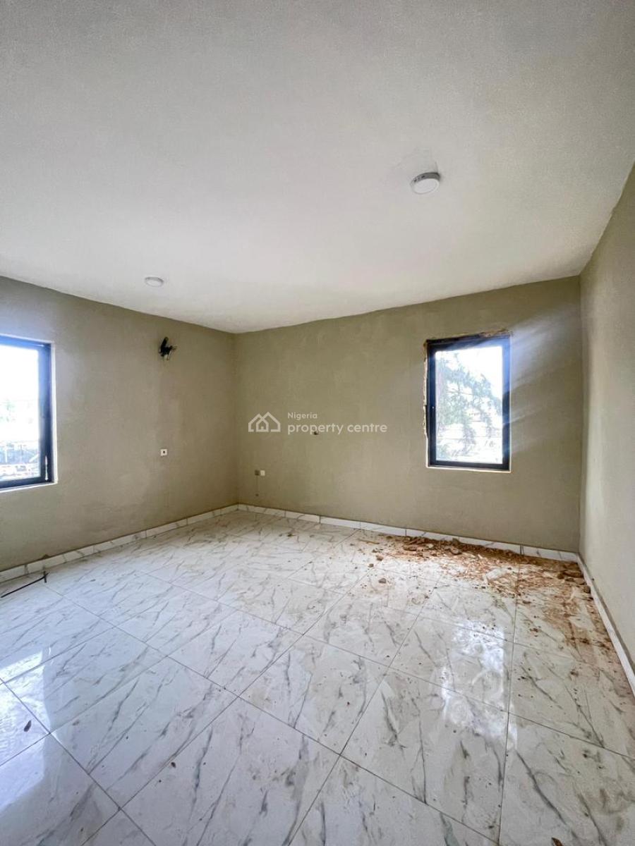 Beautifully Constructed 3 Bedroom Apartment, Generously Sized Living Area,high-speed Fibre Network, Private Bath, Surulere, Lagos, Flat / Apartment for Sale
