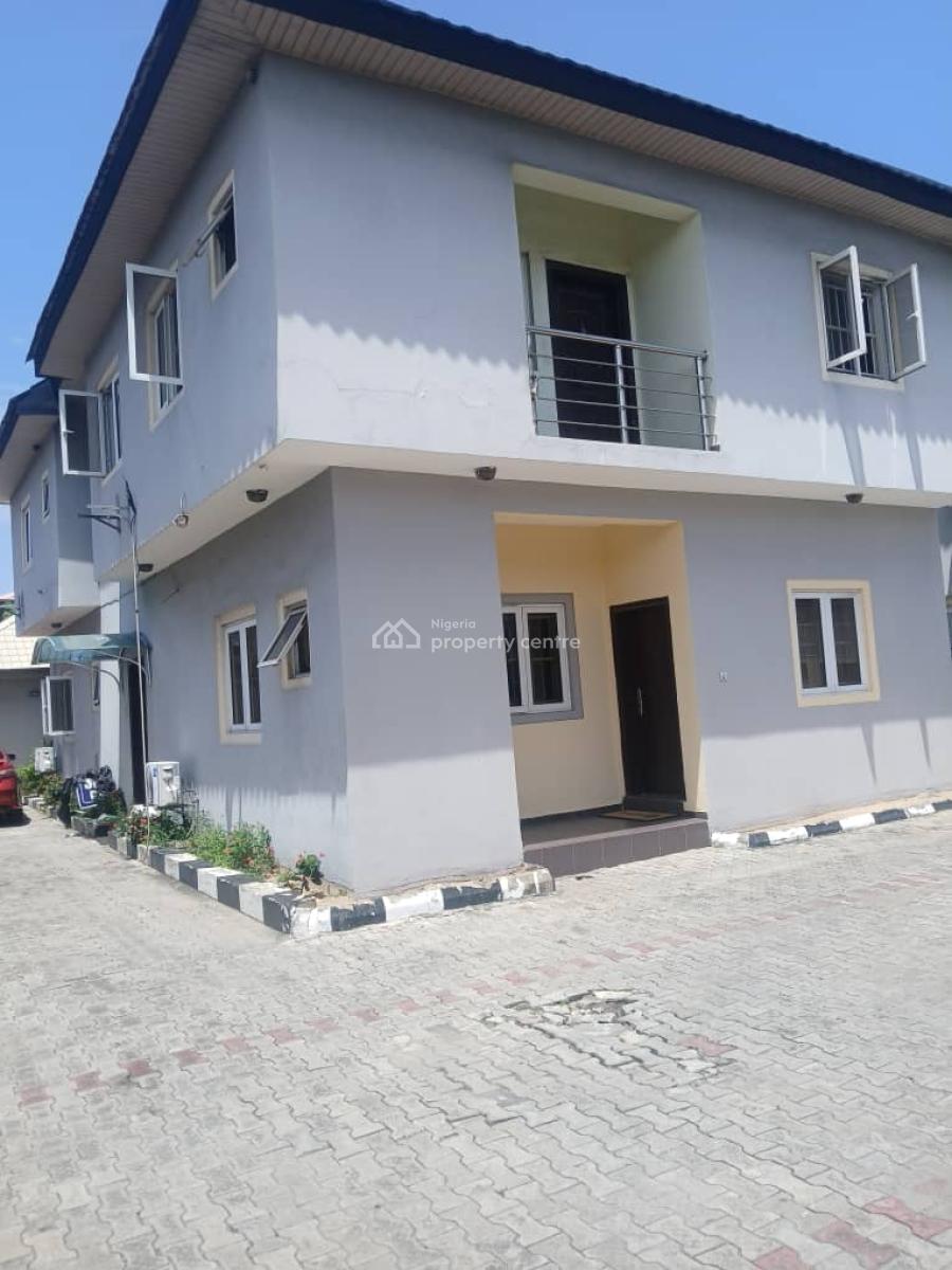 3 Bedroom Flat, Off Adewunmi Adebimpe Street, Lekki Phase 1, Lekki, Lagos, Flat / Apartment for Rent