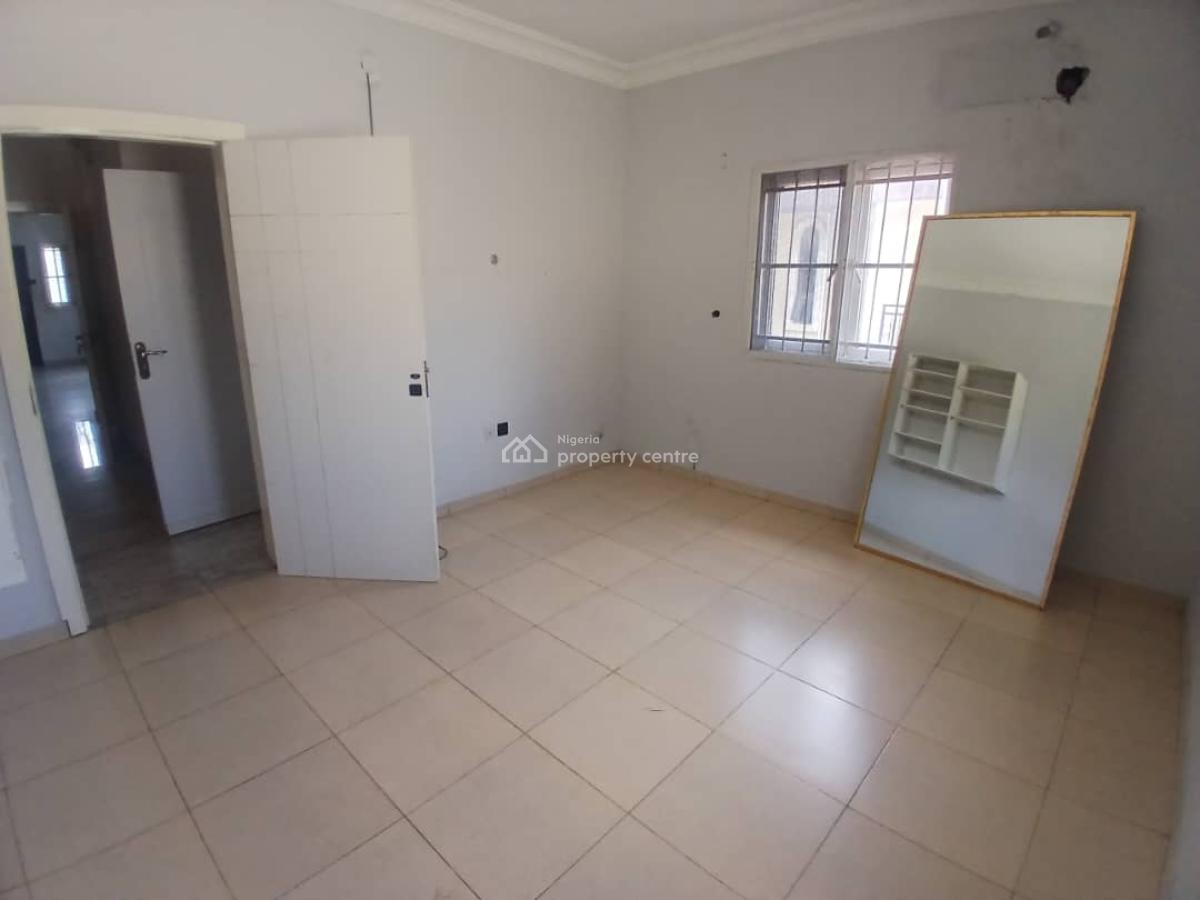 3 Bedroom Flat, Off Adewunmi Adebimpe Street, Lekki Phase 1, Lekki, Lagos, Flat / Apartment for Rent