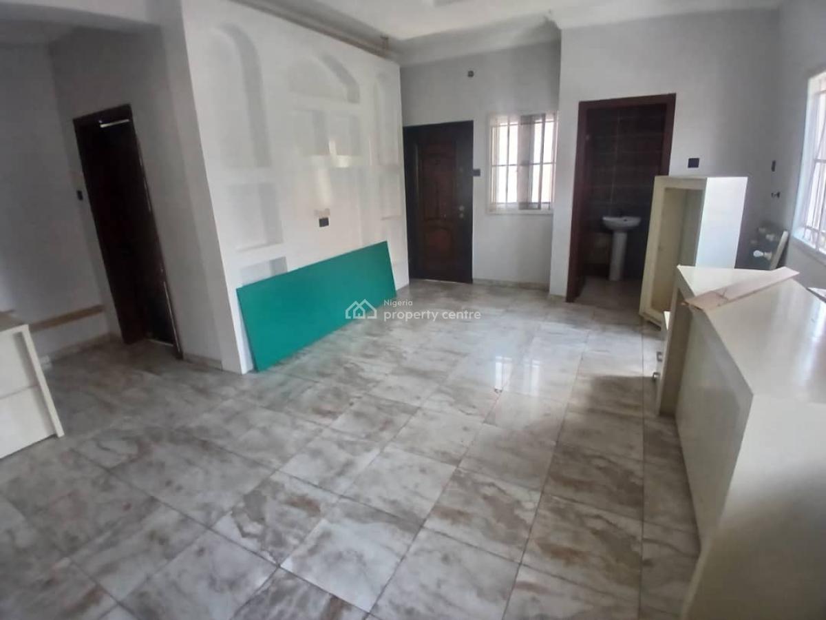 3 Bedroom Flat, Off Adewunmi Adebimpe Street, Lekki Phase 1, Lekki, Lagos, Flat / Apartment for Rent
