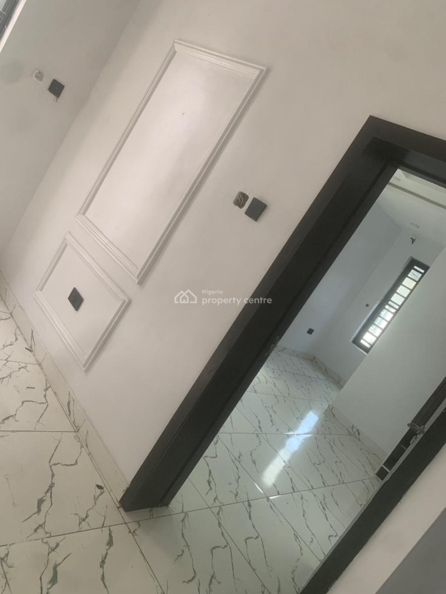 Mini Flat with Shared Kitchen, Chevon, Lekki Phase 1, Lekki, Lagos, Mini Flat (room and Parlour) for Rent