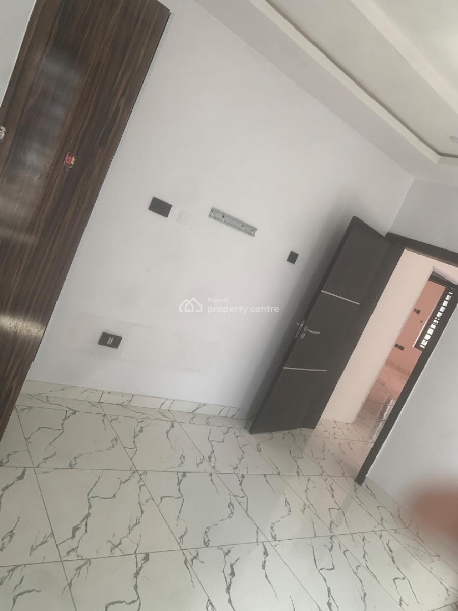 Mini Flat with Shared Kitchen, Chevon, Lekki Phase 1, Lekki, Lagos, Mini Flat (room and Parlour) for Rent