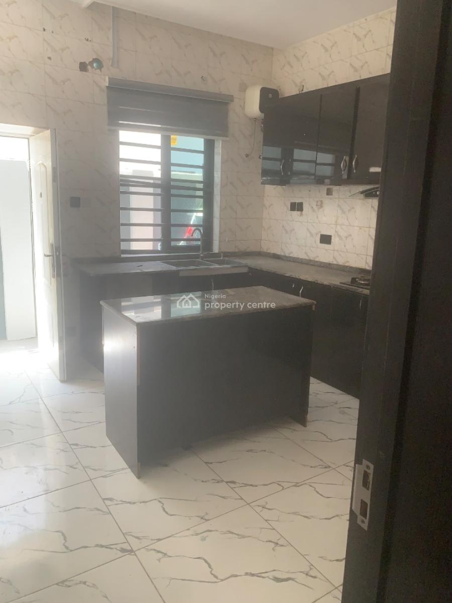 Mini Flat, Chevon, Lekki Phase 1, Lekki, Lagos, Mini Flat (room and Parlour) for Rent