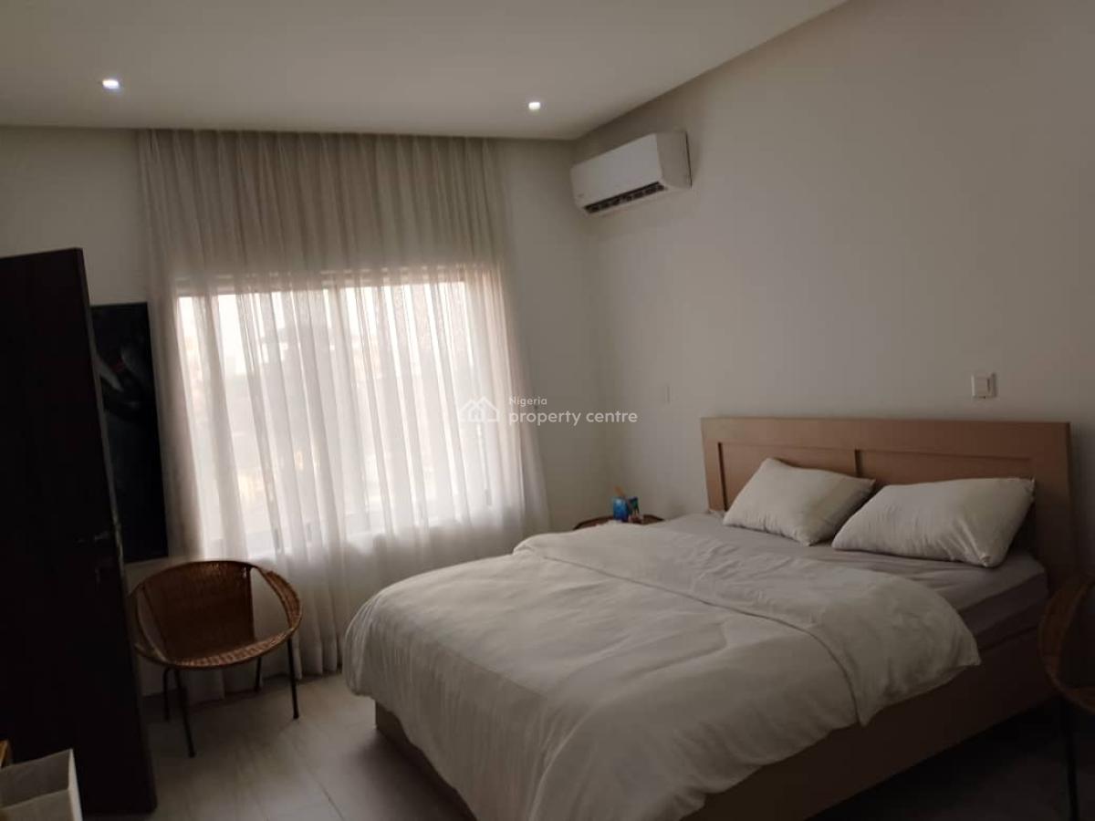 Experience Upscaled Living in This Well-maintained 3-bedroom Luxury Fl, South West Ikoyi (off Awolowo Road Ikoyi), Ikoyi, Lagos, Flat / Apartment for Sale
