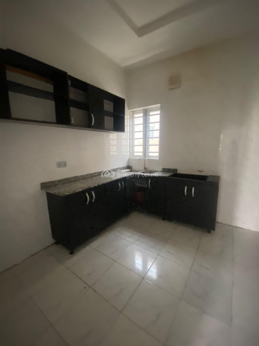 Spectacular 2 Bedroom Apartment, Oral Estate, Lekki, Lagos, Flat / Apartment for Rent