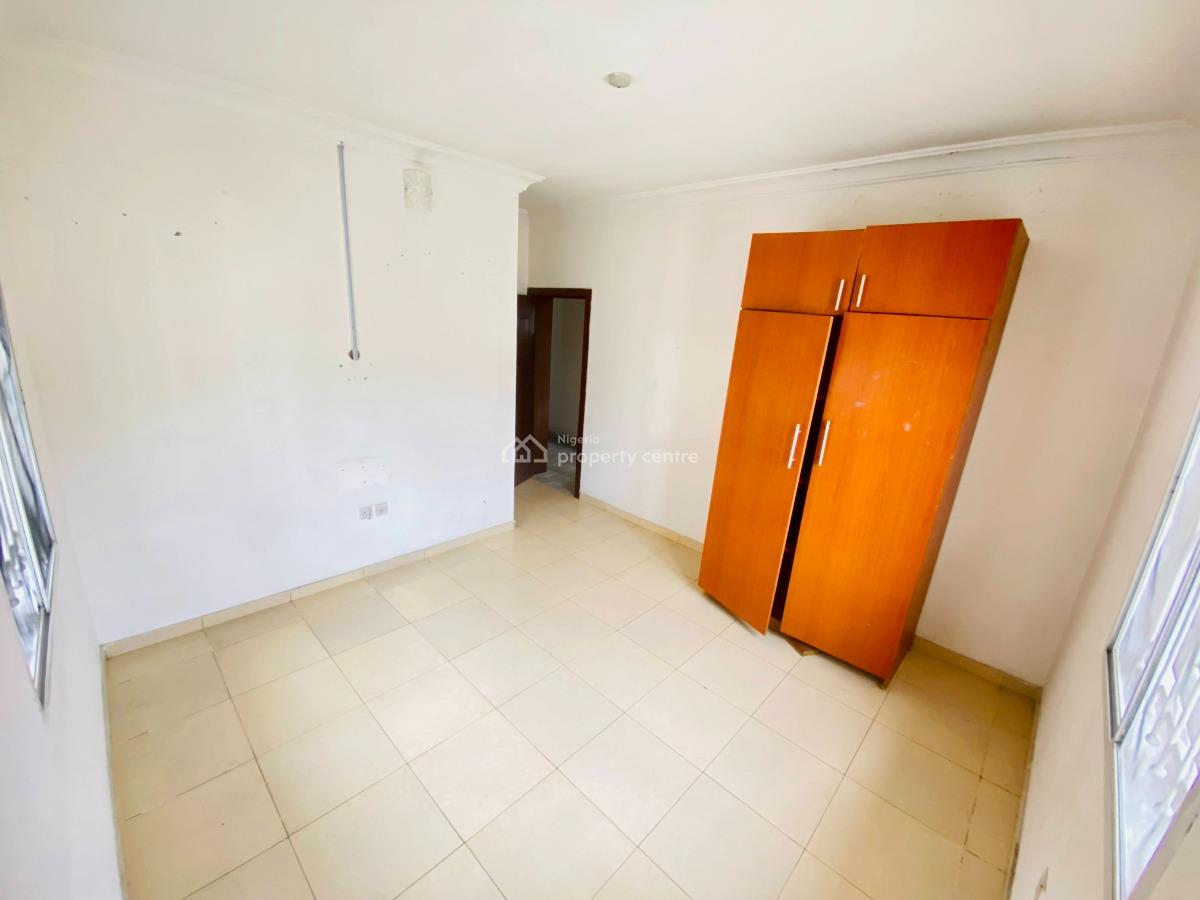 3 Bedroom Flat, Off Adewunmi Adebimpe Drive, Lekki Phase 1, Lekki, Lagos, Flat / Apartment for Rent
