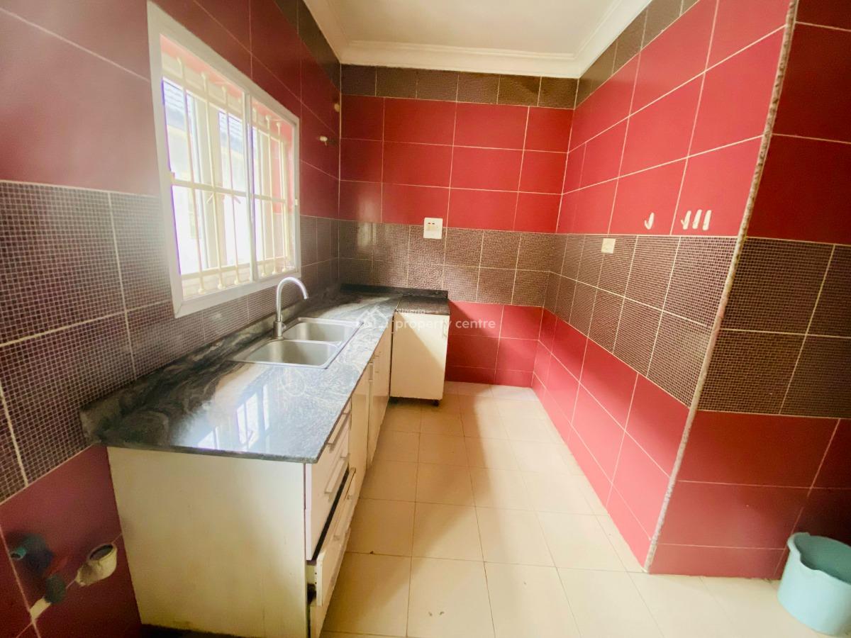 3 Bedroom Flat, Off Adewunmi Adebimpe Drive, Lekki Phase 1, Lekki, Lagos, Flat / Apartment for Rent