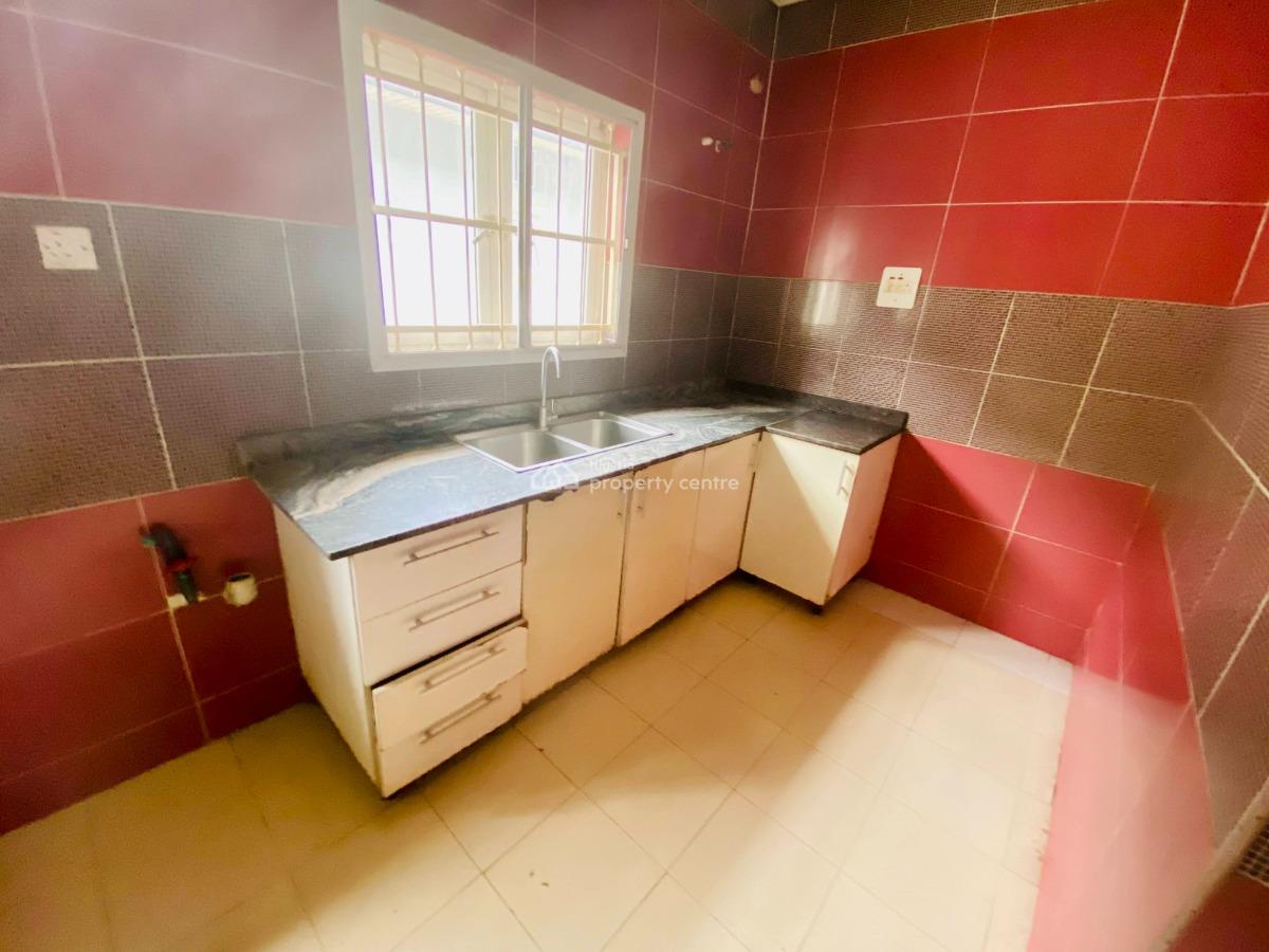 3 Bedroom Flat, Off Adewunmi Adebimpe Drive, Lekki Phase 1, Lekki, Lagos, Flat / Apartment for Rent