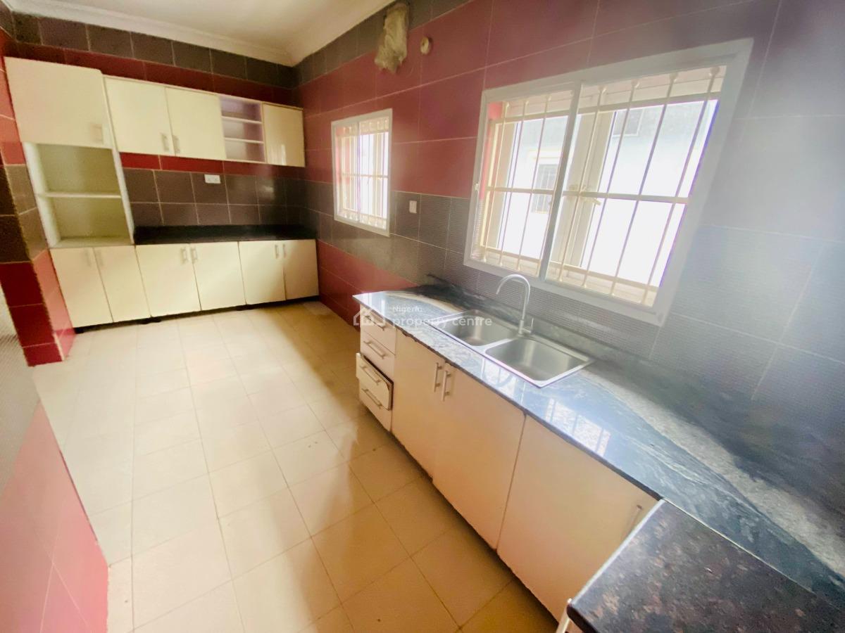 3 Bedroom Flat, Off Adewunmi Adebimpe Drive, Lekki Phase 1, Lekki, Lagos, Flat / Apartment for Rent