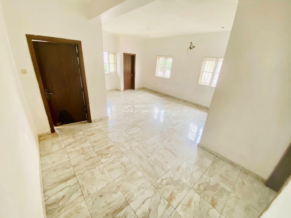 3 Bedroom Flat, Off Adewunmi Adebimpe Drive, Lekki Phase 1, Lekki, Lagos, Flat / Apartment for Rent