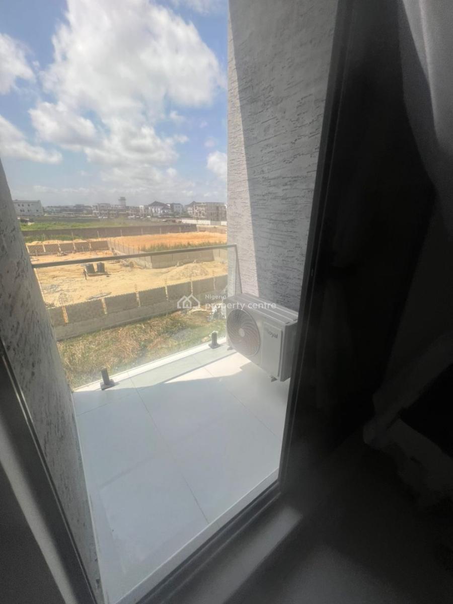 3 Bedroom Apartment with a Gym, Pool and Fitted Kitchen, Lekki Phase 1, Lekki, Lagos, Flat / Apartment for Sale