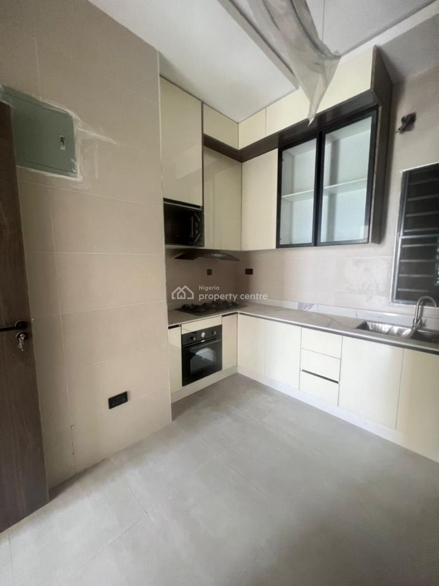 3 Bedroom Apartment with a Gym, Pool and Fitted Kitchen, Lekki Phase 1, Lekki, Lagos, Flat / Apartment for Sale
