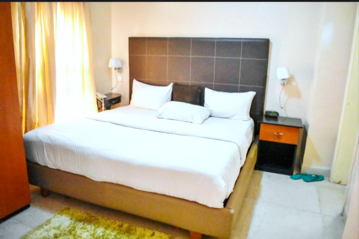 16 Rooms Hotel, Victoria Island (vi), Lagos, Office Space for Sale