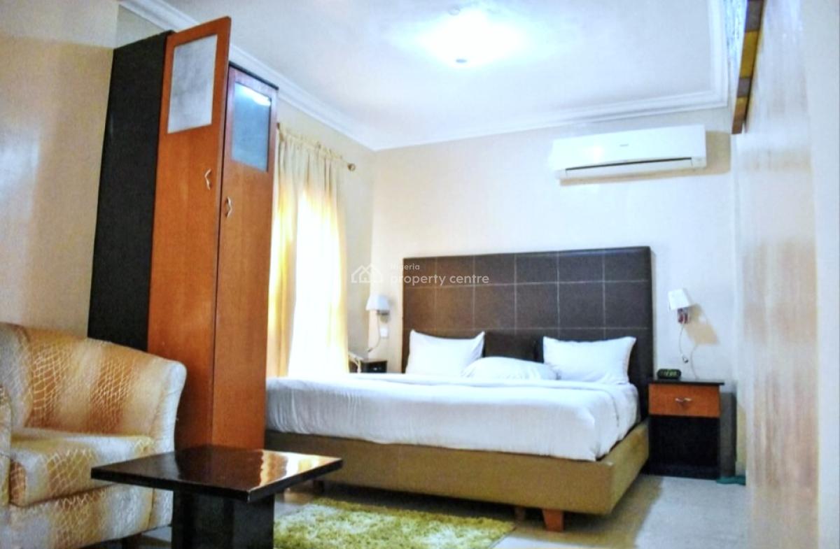 16 Rooms Hotel, Victoria Island (vi), Lagos, Office Space for Sale