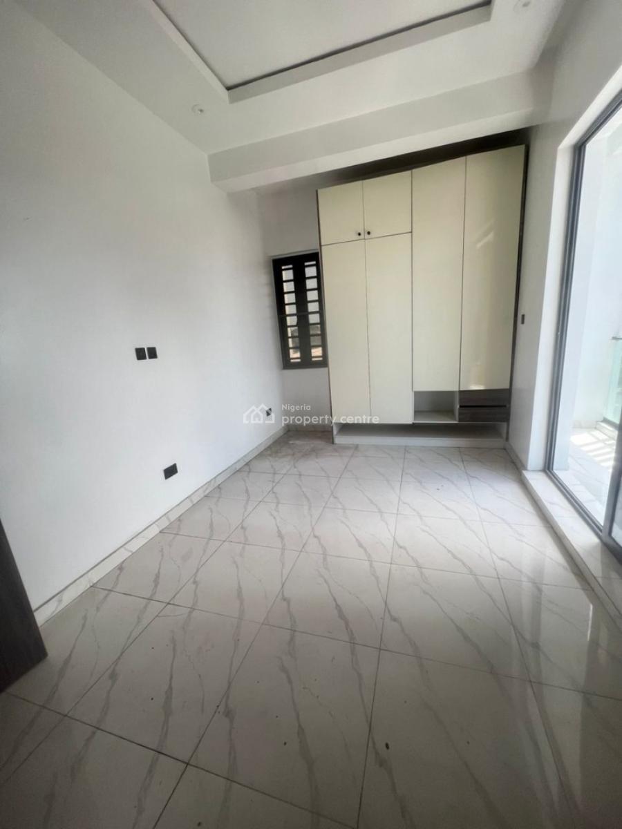 2 Bedroom Apartment with a Gym, Pool and Fitted Kitchen, Lekki Phase 1, Lekki, Lagos, Flat / Apartment for Sale