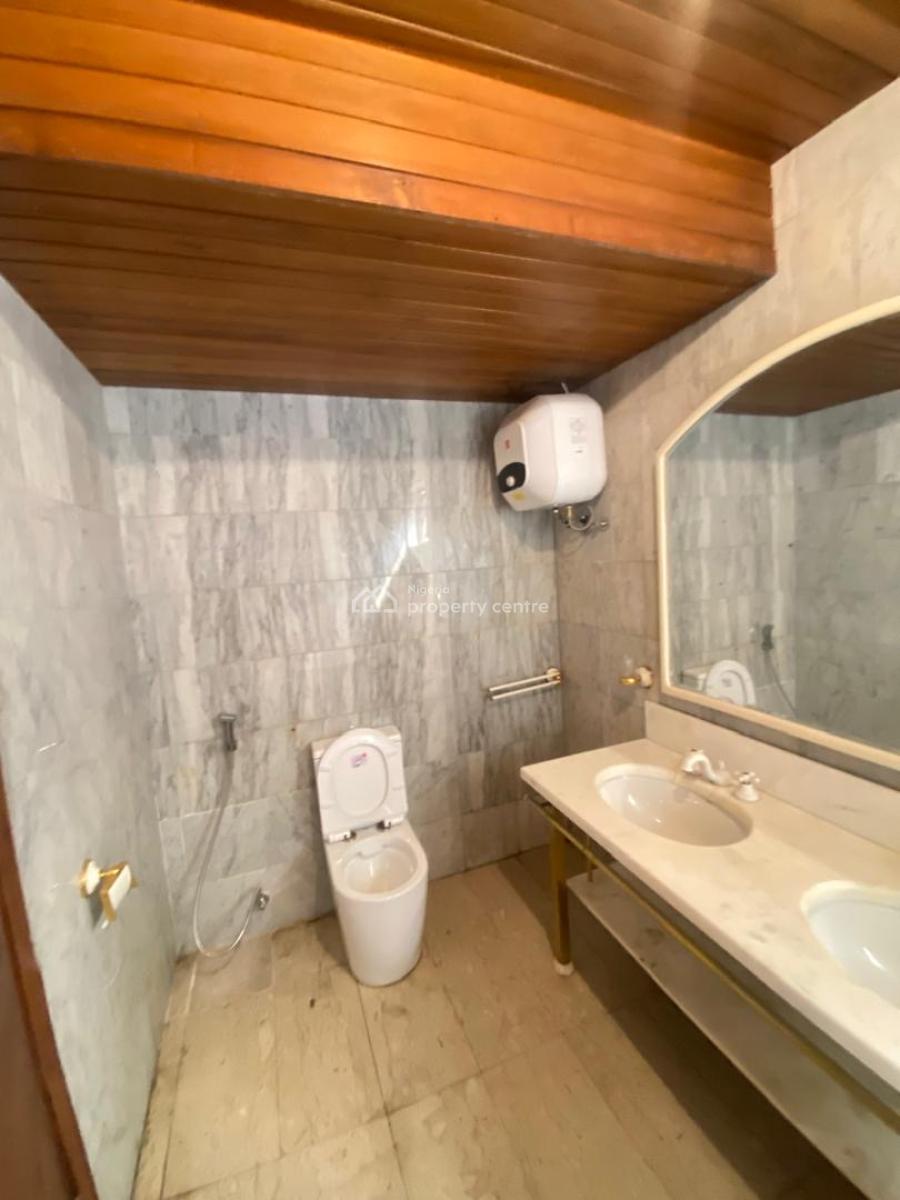 Spacious 2 Bedroom Apartment, Victoria Island (vi), Lagos, Flat / Apartment for Rent