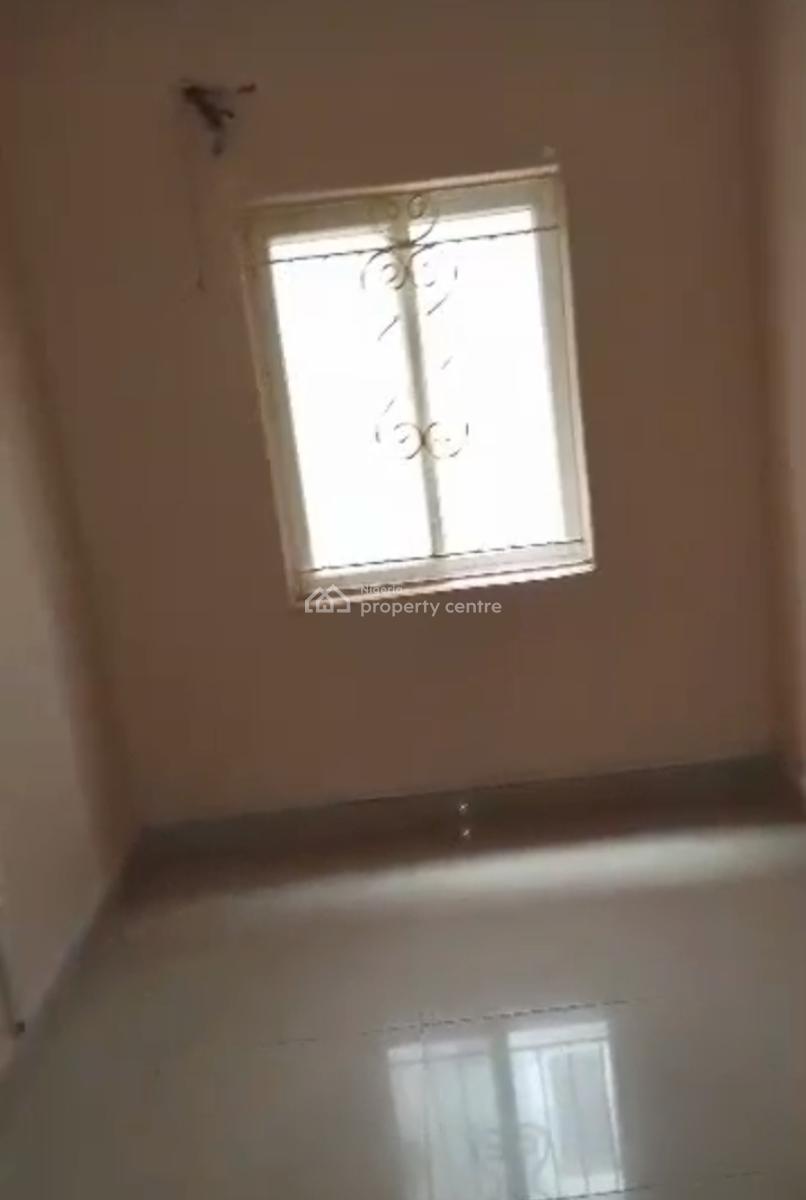 Lovely 3bedroom Flat Ground Floor Readily Available for Urgent Uptake., Secured Place, Ologolo, Lekki, Lagos, Flat / Apartment for Rent