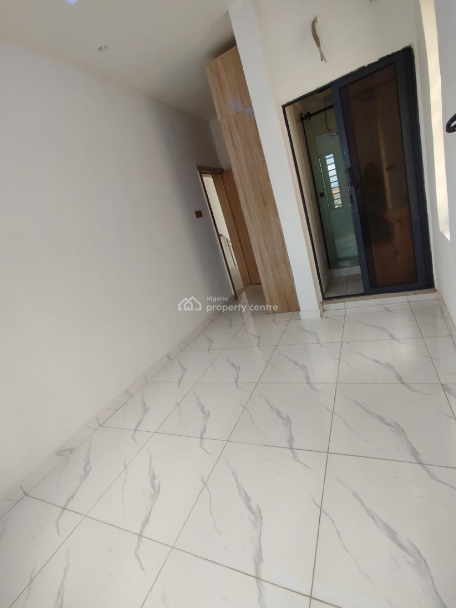 3 Bedroom Detached House, Omole Extension, Omole Phase 1, Ikeja, Lagos, Semi-detached Duplex for Sale