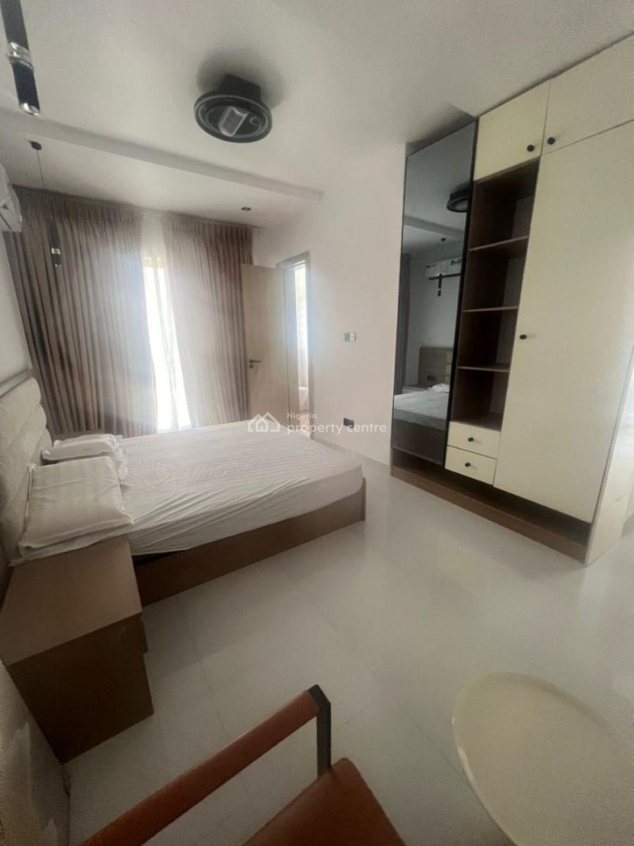 Fully Furnished 1 Bedroom Apartment, Lekki Phase 1, Lekki, Lagos, Flat / Apartment for Sale