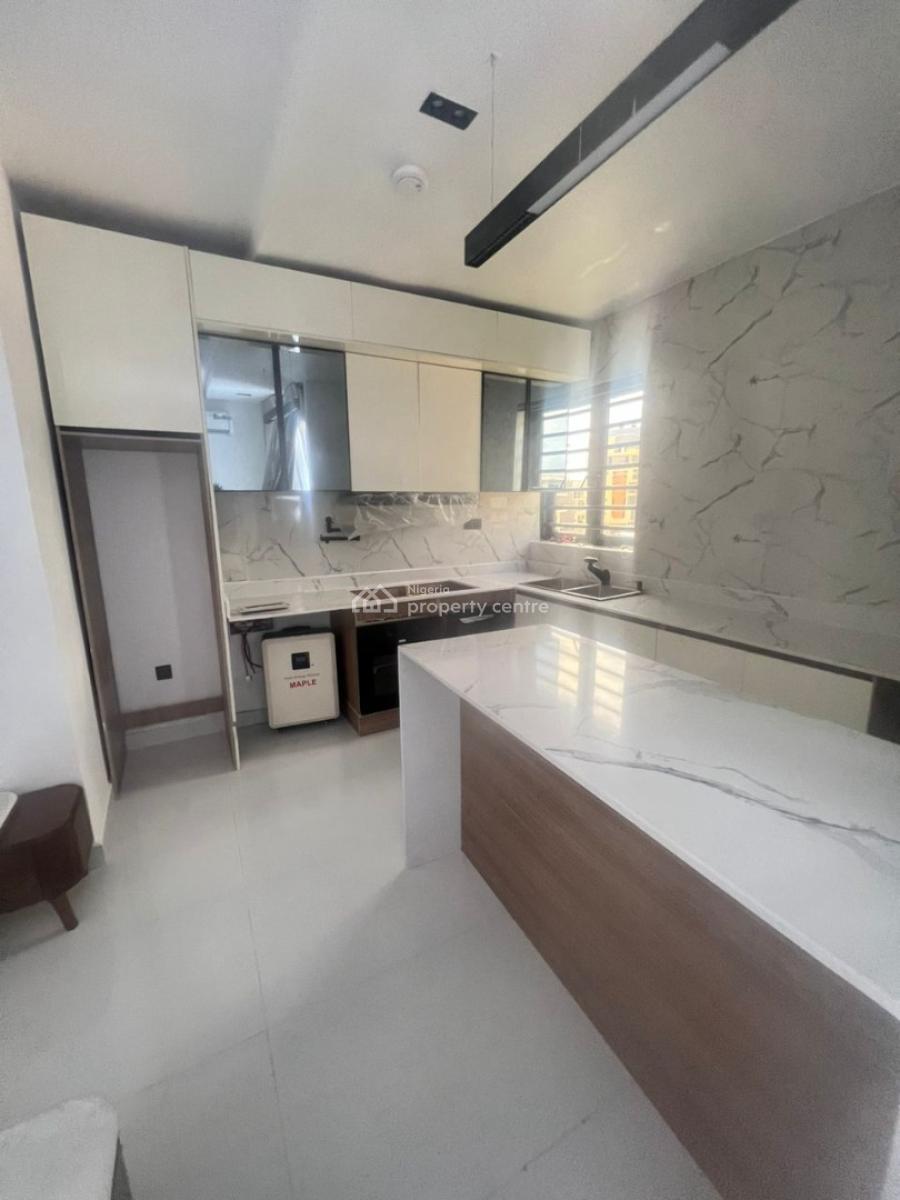 Fully Furnished 1 Bedroom Apartment, Lekki Phase 1, Lekki, Lagos, Flat / Apartment for Sale