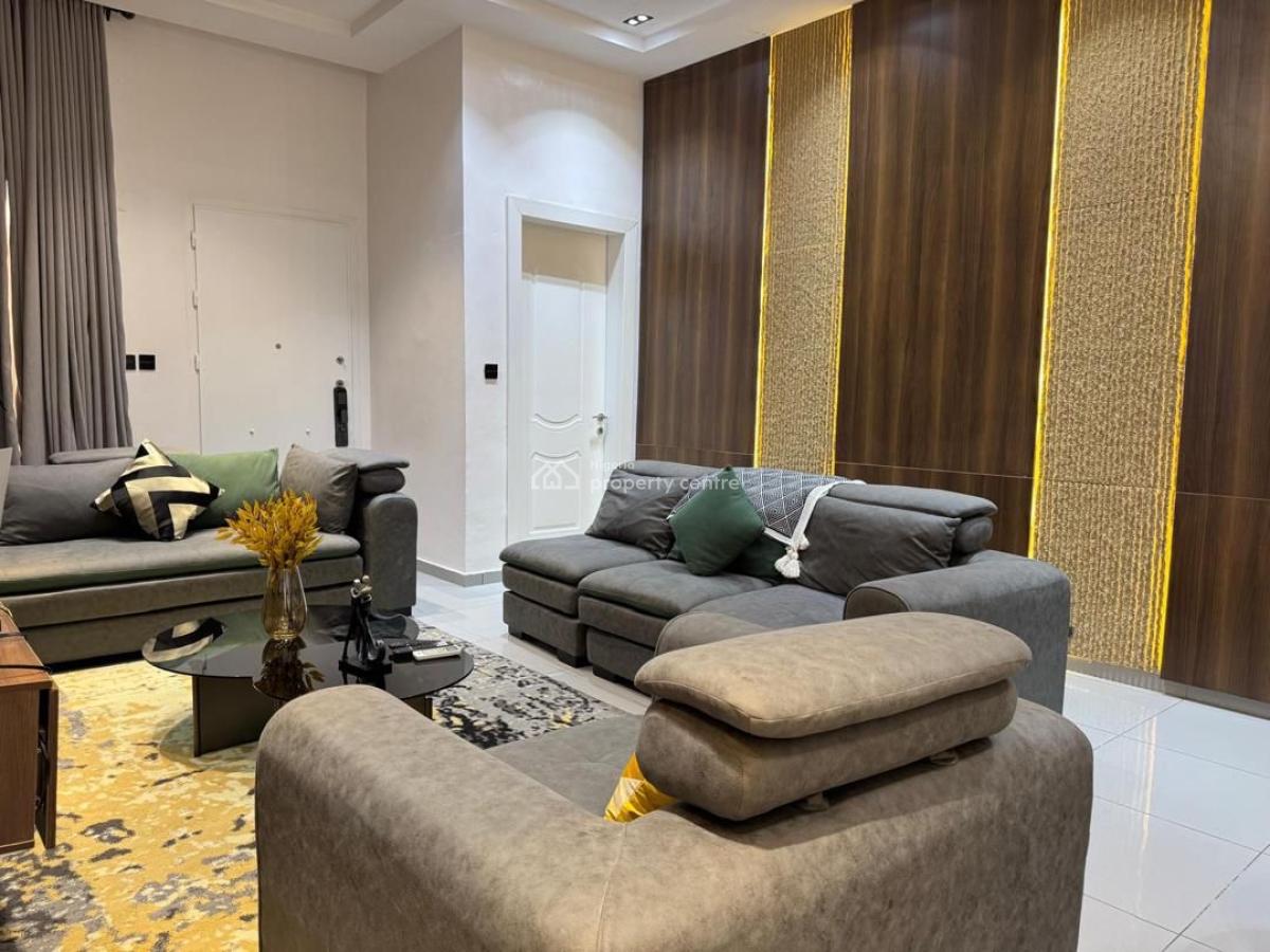 Fully Furnished Waterfront Pent Floor 2 Bedroom Available, Off Admiralty, Lekki Phase 1, Lekki, Lagos, Flat / Apartment for Rent