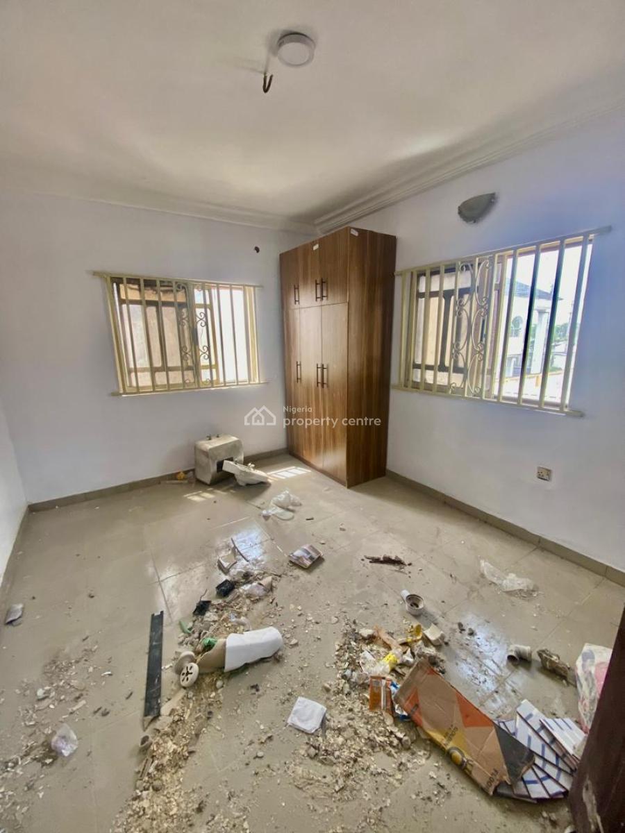 a Standard Well Renovated 3 Bedroom Flat, Abraham Adesanya, Ajah, Lagos, Flat / Apartment for Rent