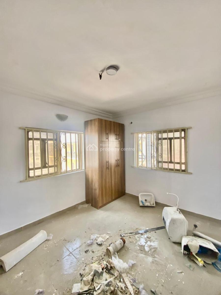 a Standard Well Renovated 3 Bedroom Flat, Abraham Adesanya, Ajah, Lagos, Flat / Apartment for Rent