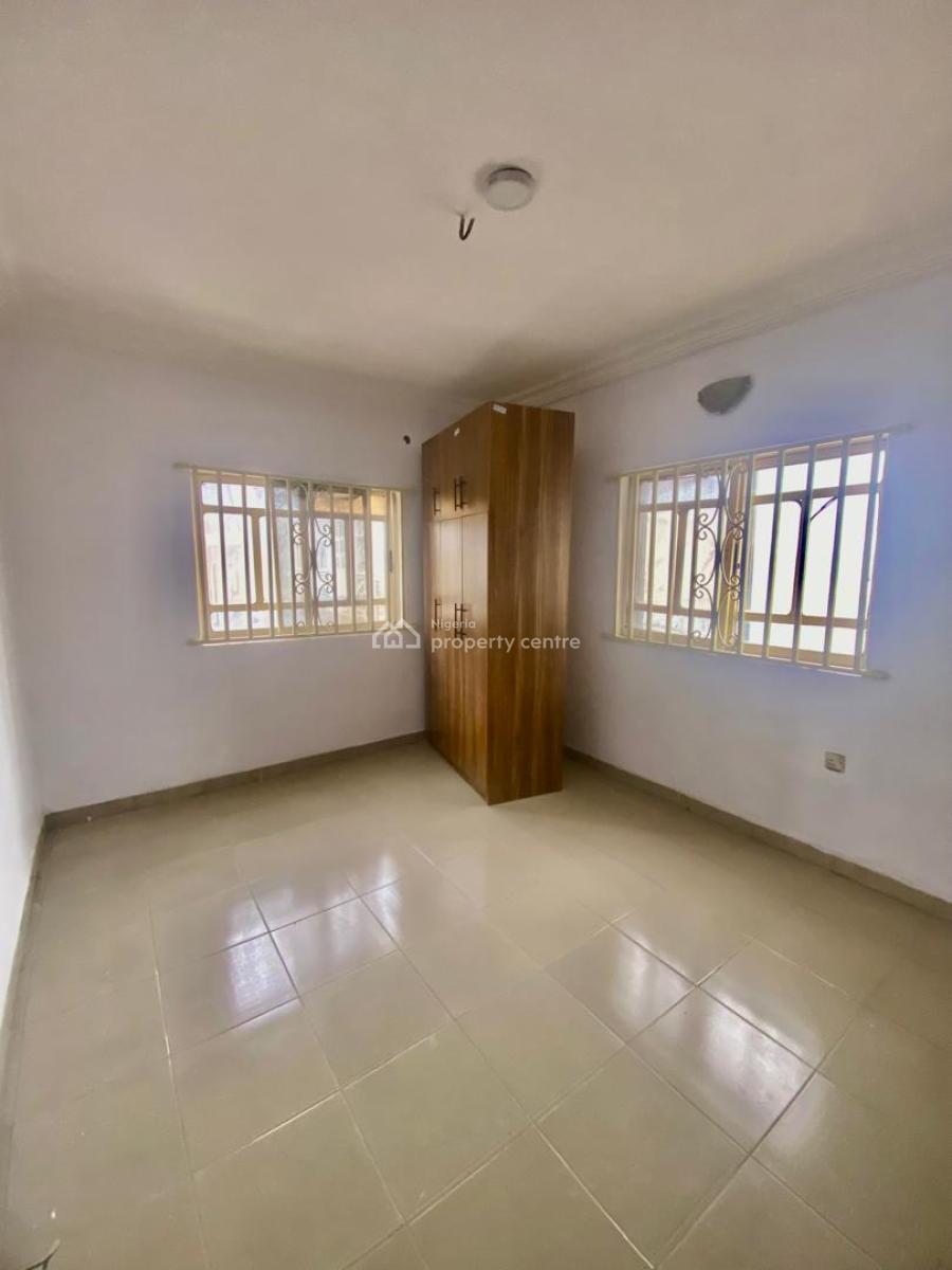 a Standard Well Renovated 3 Bedroom Flat, Abraham Adesanya, Ajah, Lagos, Flat / Apartment for Rent