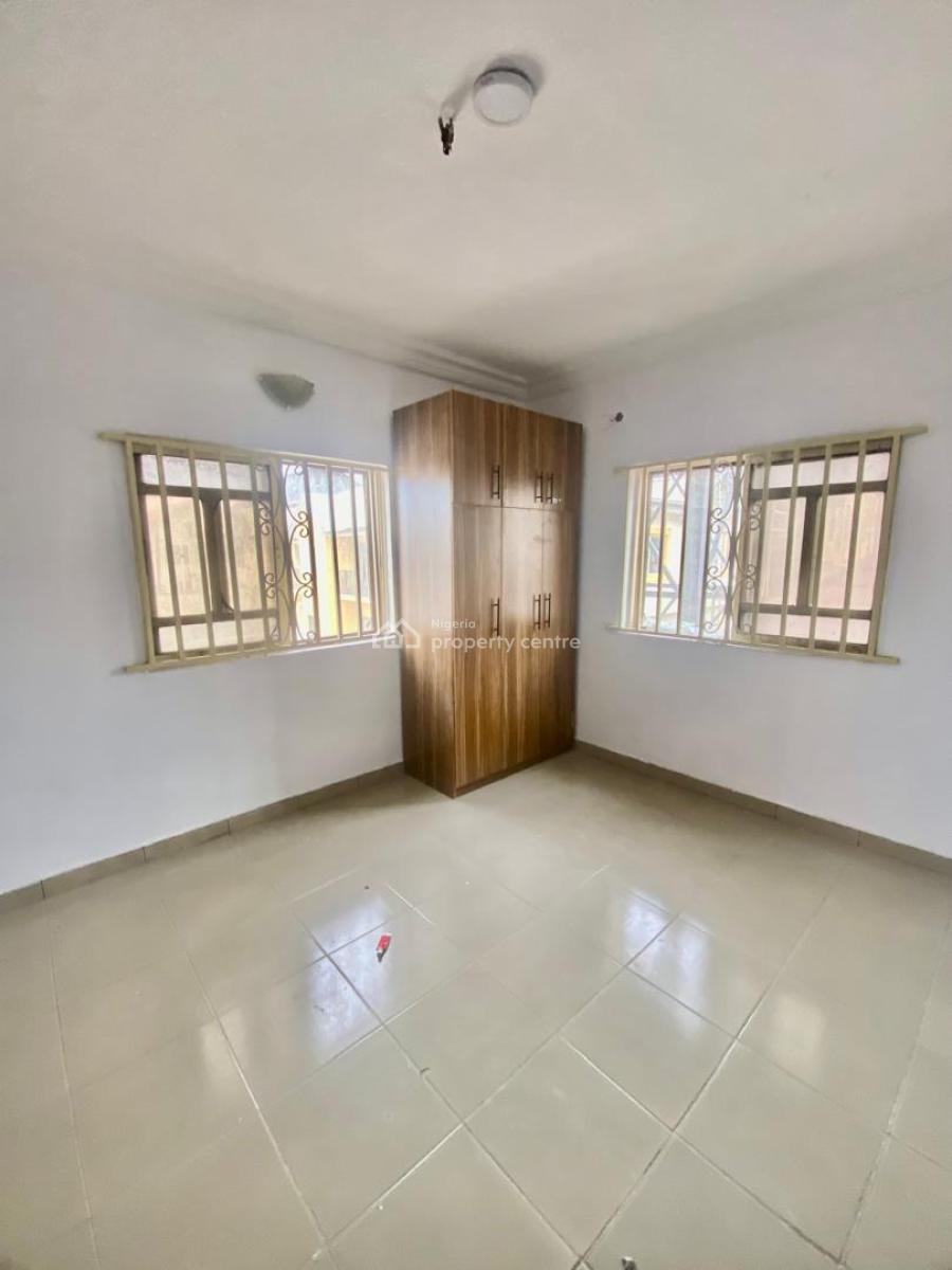 a Standard Well Renovated 3 Bedroom Flat, Abraham Adesanya, Ajah, Lagos, Flat / Apartment for Rent