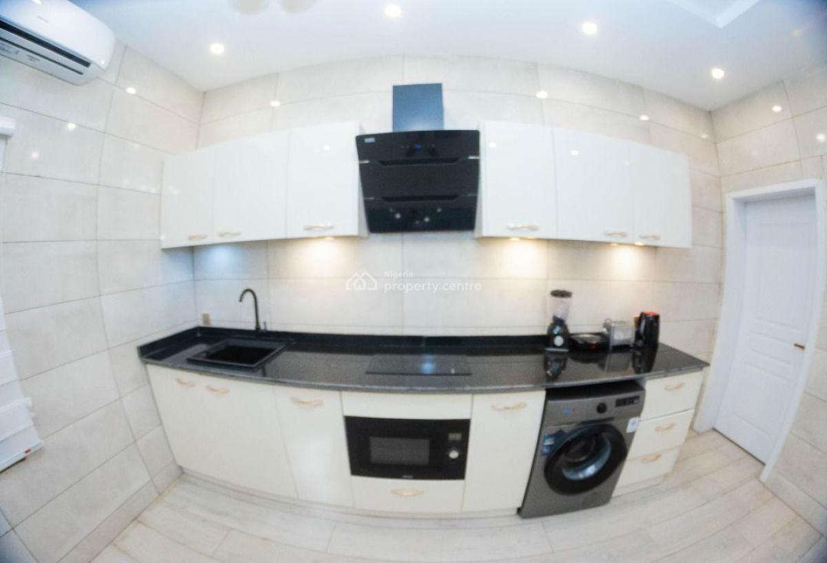 Luxury 4 Bedroom Apartment with Housekeeping and Inbuilt Speaker, Self Compound, En Suite Rooms,wi Fi , Netflix, Ikeja, Lagos, Flat / Apartment Short Let