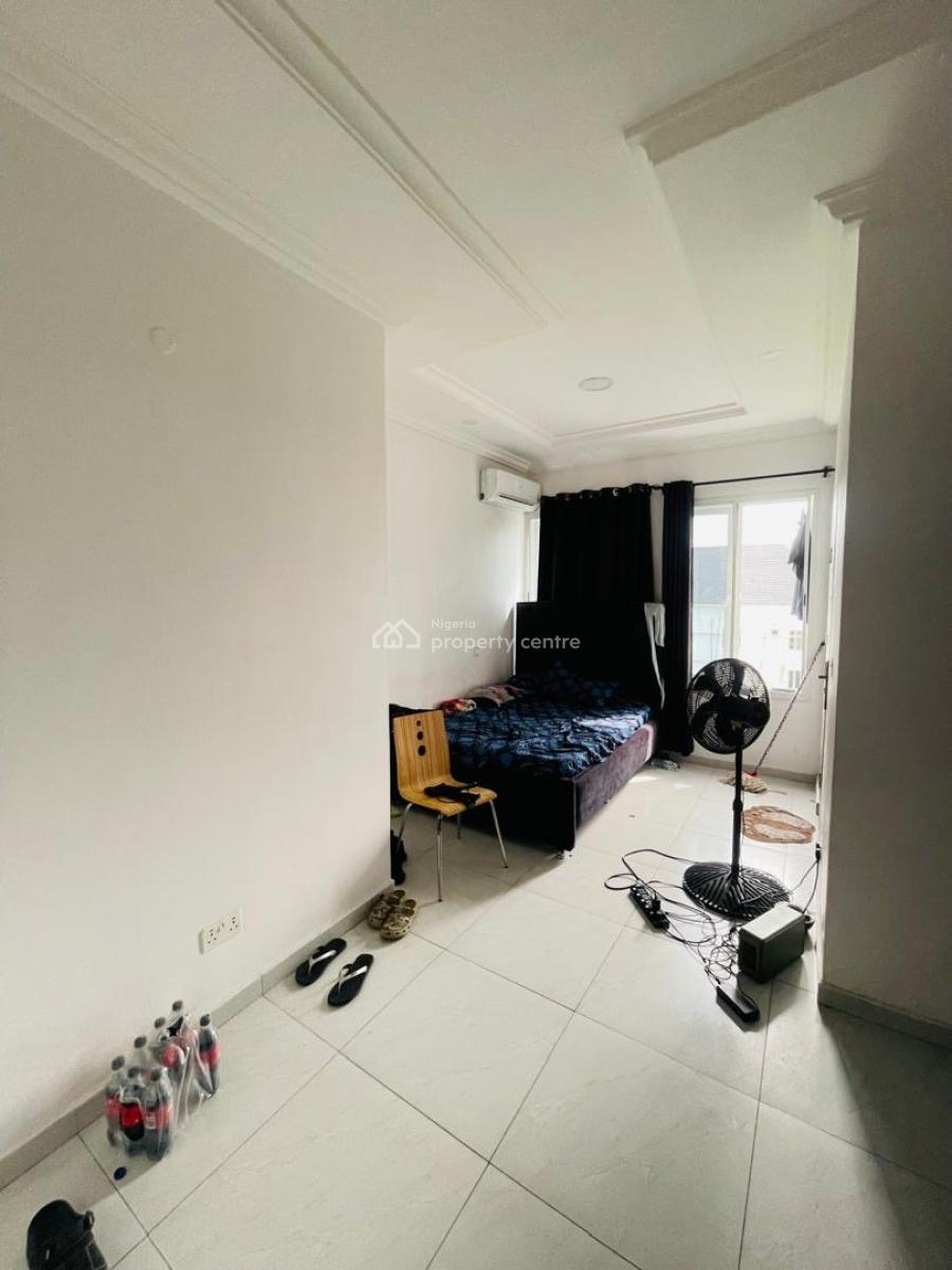 Fully Serviced  Unfurnished 3 Bedroom Flat, Lekki, Lagos, Flat / Apartment for Rent