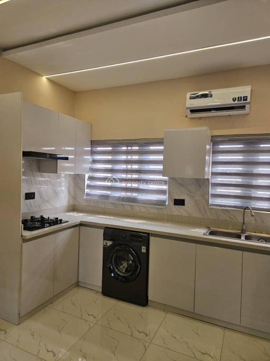 Luxury 2 Bedroom Apartment, Lekki Phase 1, Lekki, Lagos, Flat / Apartment for Rent