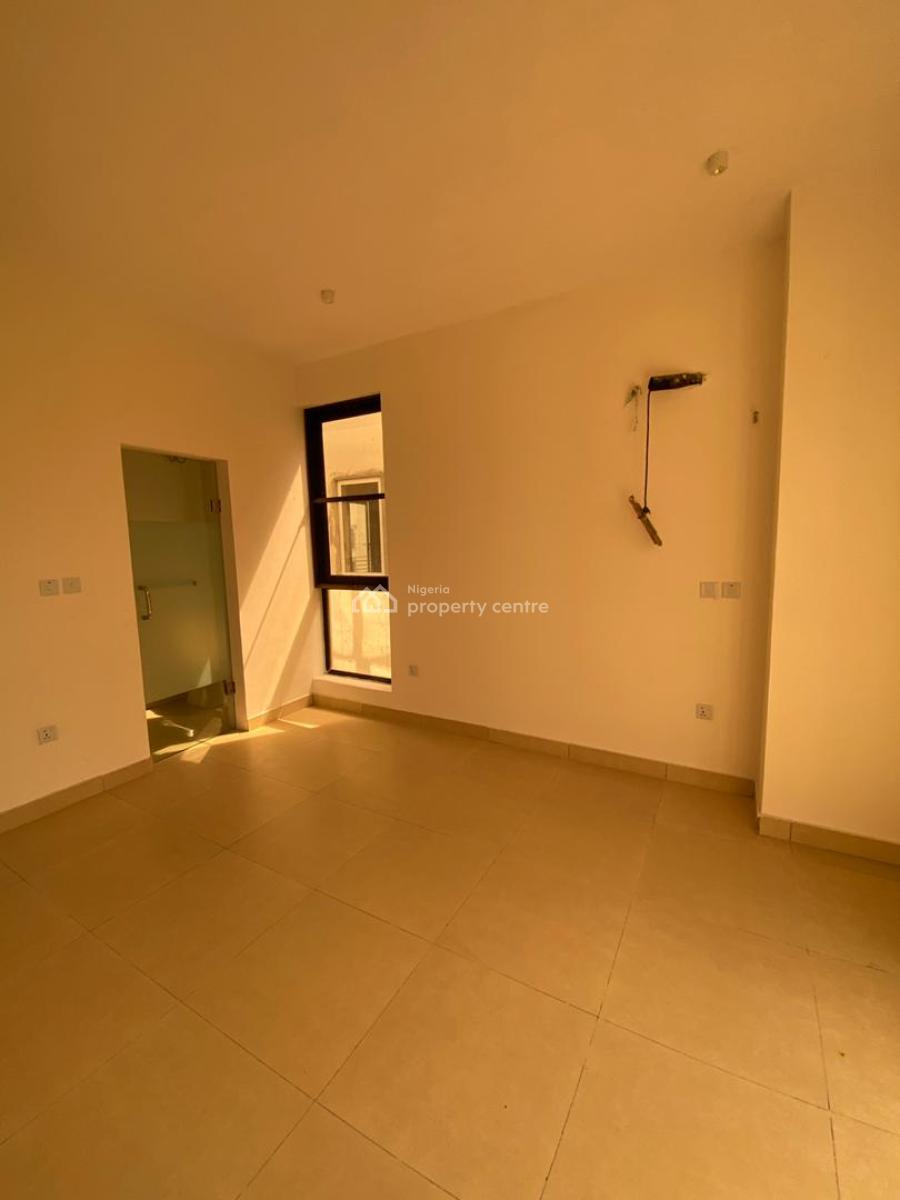 2 Bedroom Flat All En-suite;  -elevator; -2 Dedicated Car Park Slots;, Osapa, Lekki, Lagos, Flat / Apartment for Sale