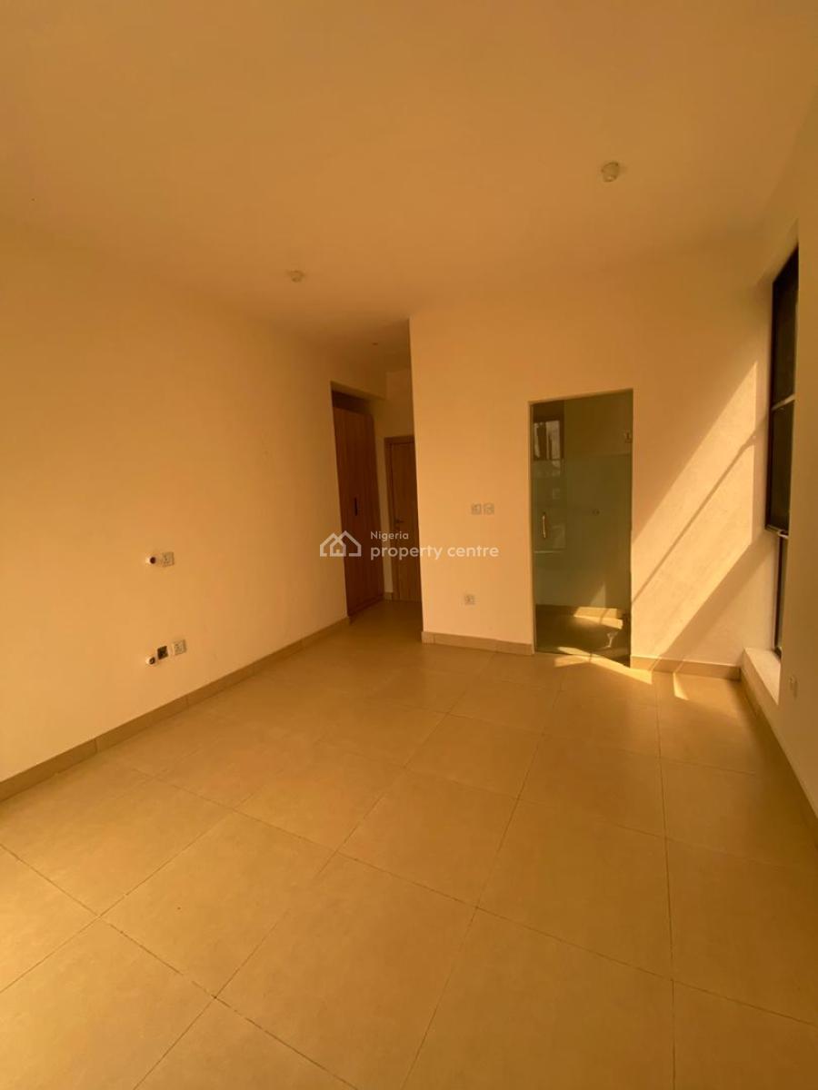 2 Bedroom Flat All En-suite;  -elevator; -2 Dedicated Car Park Slots;, Osapa, Lekki, Lagos, Flat / Apartment for Sale
