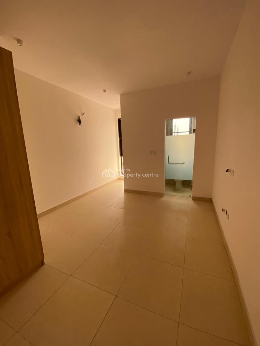 2 Bedroom Flat All En-suite;  -elevator; -2 Dedicated Car Park Slots;, Osapa, Lekki, Lagos, Flat / Apartment for Sale