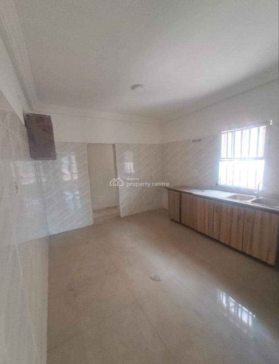 Well Built 2 Bedroom Apartment, Victoria Island (vi), Lagos, Flat / Apartment for Rent