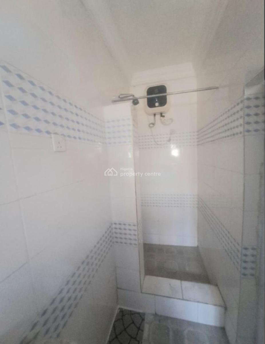 Well Built 2 Bedroom Apartment, Victoria Island (vi), Lagos, Flat / Apartment for Rent